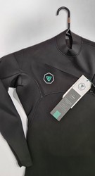 VISSLA 
- Wetsuit Seven Seas 4/3 - $359.99